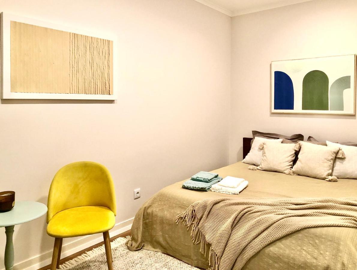 Apartamento Torres Vedras Centro ภายนอก รูปภาพ