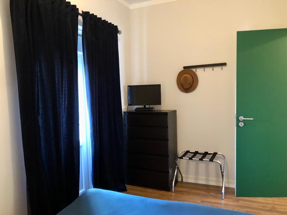 Apartamento Torres Vedras Centro ภายนอก รูปภาพ